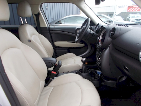 MINI COUNTRYMAN COOPER SD 136 CV PACK RED HOT CHILI  BV6