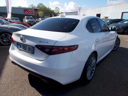 ALFA ROMEO GIULIA II 2.2 180 CV LUSSO AT8