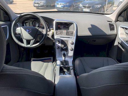 VOLVO XC 60 D3 150 CV KINETIC   *********** 1 ERE MAIN AVEC 72371 KMS **********