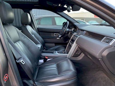 LAND ROVER DISCOVERY SPORT 2.0 TD4 150 CV HSE 4WD AUTO  ************* AVEC SEULEMENT 76000 KM !!!! ************