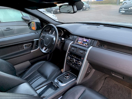 LAND ROVER DISCOVERY SPORT 2.0 TD4 150 CV HSE 4WD AUTO  ************* AVEC SEULEMENT 76000 KM !!!! ************