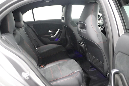 MERCEDES CLASSE A 180D 116 CV AMG LINE ***********1ERE MAIN AVEC SEULEMENT 20330 KMS !!!!!!!! *******