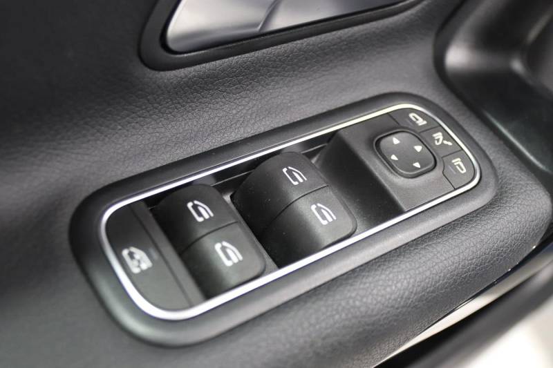 MERCEDES CLASSE A IV 180 D BUSINESS LINE 7G-DCT