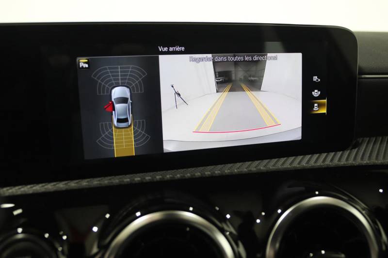 MERCEDES CLASSE A IV BERLINE 180 D 2.0 d BUSINESS LINE 8G-DCT ****** 1 ERE MAIN AVEC SEULEMENT 55016 KMS !!!!*****