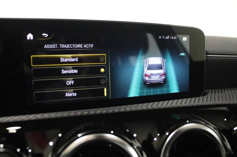 MERCEDES CLASSE A IV BERLINE 180 D 2.0 d BUSINESS LINE 8G-DCT ****** 1 ERE MAIN AVEC SEULEMENT 55016 KMS !!!!*****