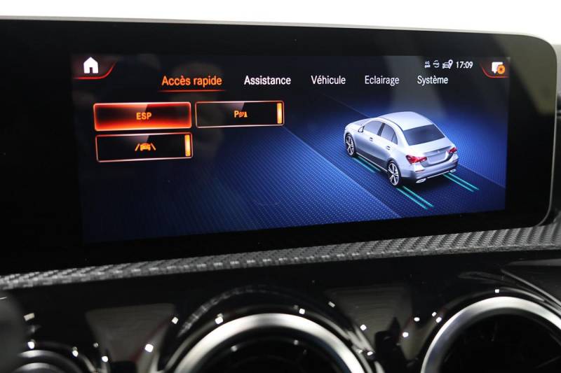 MERCEDES CLASSE A IV BERLINE 180 D PROGRESSIVE LINE 7G-DCT ********* 2 EME MAIN AVEC SEULEMENT 70341 KMS !!!!! *********