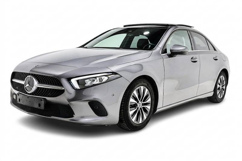 MERCEDES CLASSE A IV BERLINE 180 D PROGRESSIVE LINE 7G-DCT ********* 2 EME MAIN AVEC SEULEMENT 70341 KMS !!!!! *********