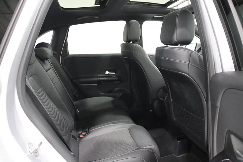 MERCEDES CLASSE B III 180 D PROGRESSIVE LINE 7G-DCT ****** 1 ERE MAIN AVEC SEULEMENT 59767 KMS !!!!!!********