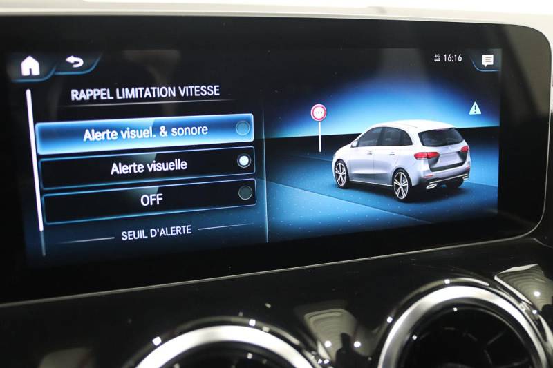MERCEDES CLASSE B III 180 D PROGRESSIVE LINE 7G-DCT ****** 1 ERE MAIN AVEC SEULEMENT 59767 KMS !!!!!!********