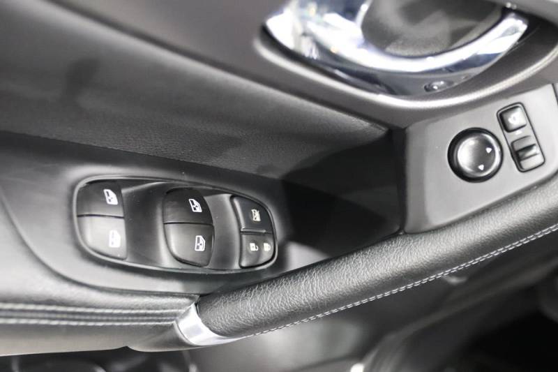 NISSAN QASHQAI II (2) 1.3 DIG-T 140 TEKNA