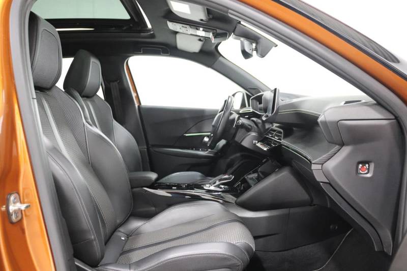 PEUGEOT 2008 II 1.5 BLUEHDI 130 S&S 7CV GT LINE EAT8 ******* 1 ERE MAIN AVEC SEULEMENT 78423 KMS !!!!******