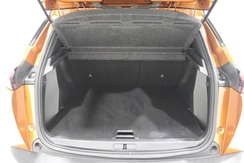 PEUGEOT 2008 II 1.5 BLUEHDI 130 S&S 7CV GT LINE EAT8 ******* 1 ERE MAIN AVEC SEULEMENT 78423 KMS !!!!******