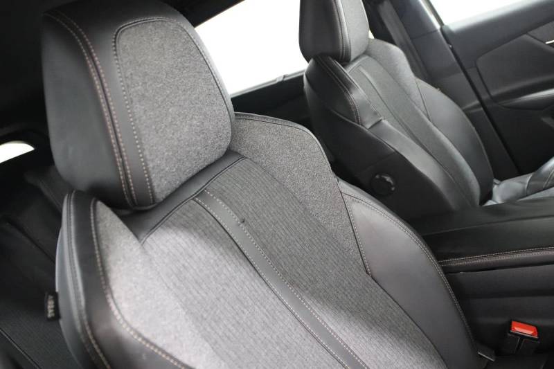 PEUGEOT 5008 II 1.6 BLUEHDI 120 S&S GT LINE EAT6