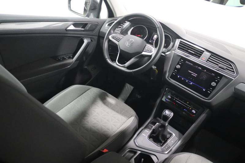 VOLKSWAGEN TIGUAN II (2) 1.5 TSI 130 8CV LIFE BV6 ***********1 ERE MAIN AVEC SEULEMENT 56233 KMS !!!!!**********
