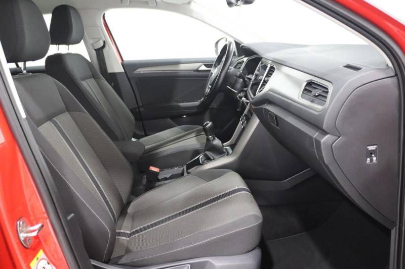 VOLKSWAGEN T-ROC 1.0 TSI 110 LOUNGE *********1 ERE MAIN AVEC SEULEMENT 29464 KMS !!!!!**********