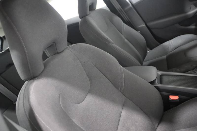 VOLVO V40 II (2) 2.0 D2 120 MOMENTUM