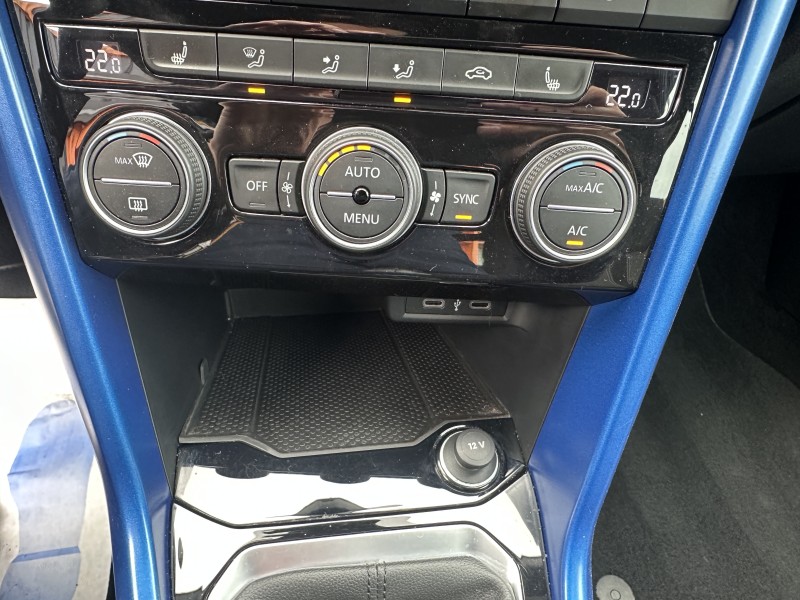 VOLKSWAGEN T-ROC CABRIOLET 1.0 TSI 110 STYLE ********* 2 EME MAIN AVEC SEULEMENT 38616 KMS !!!!!!******
