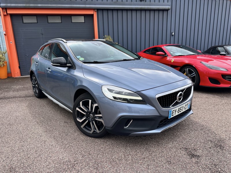 VOLVO V40 CROSS COUNTRY II (2) CROSS COUNTRY D2 120 OVERSTA EDITION