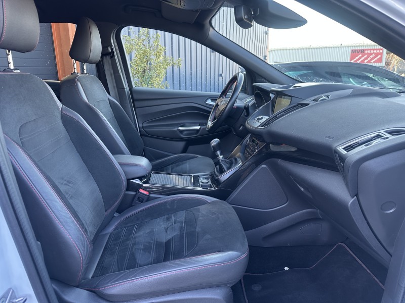 FORD KUGA II (2) 1.5 ECOBOOST 150 S&S 4X2 ST-LINE ********* 1 ERE MAIN !!!!*******