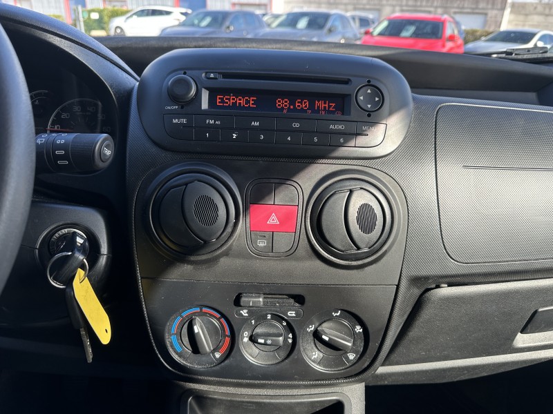 FIAT QUBO 1.4 77 POP *********** 1 ERE MAIN AVEC SEULEMENT 30523 KMS !!!!!!!!!!*********