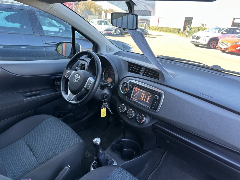 TOYOTA YARIS III 69 VVT-I DYNAMIC 5P ********* 1 ERE MAIN AVEC SEULEMENT 57992 KMS !!!!!!!!*******