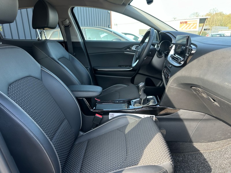KIA XCEED (2) 1.0 T-GDI 120 ISG DESIGN BVM6 ******* SEULEMENT 37061 KMS !!!!!!!********
