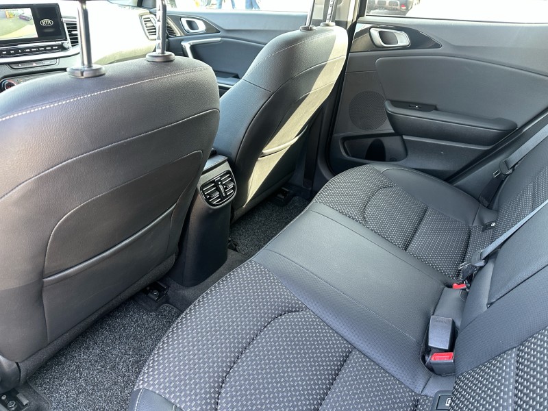 KIA XCEED (2) 1.0 T-GDI 120 ISG DESIGN BVM6 ******* SEULEMENT 37061 KMS !!!!!!!********