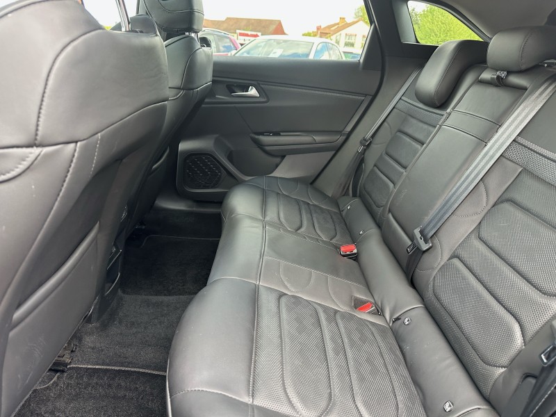 CITROEN C5 X 1.6 HYBRID 225 S&S SHINE PACK E-EAT8 ********* 1 ERE MAIN AVEC SEULEMENT 26817 KMS !!!!!! *******