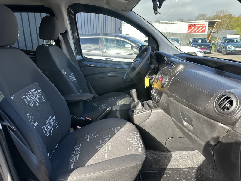 FIAT QUBO 1.4 77 POP *********** 1 ERE MAIN AVEC SEULEMENT 30523 KMS !!!!!!!!!!*********