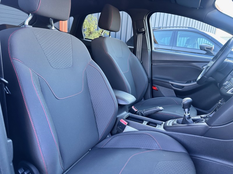 FORD FOCUS III (2) 1.5 TDCI 120 S&S ST LINE 5P