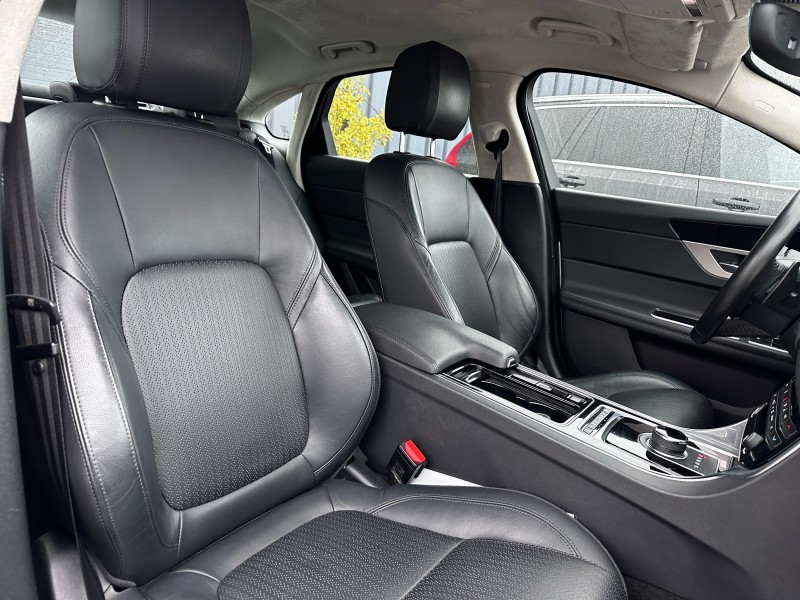 JAGUAR XF II 2.0D 180 10CV PRESTIGE AUTO ********* SEULEMENT 51892 KMS !!!!!!******