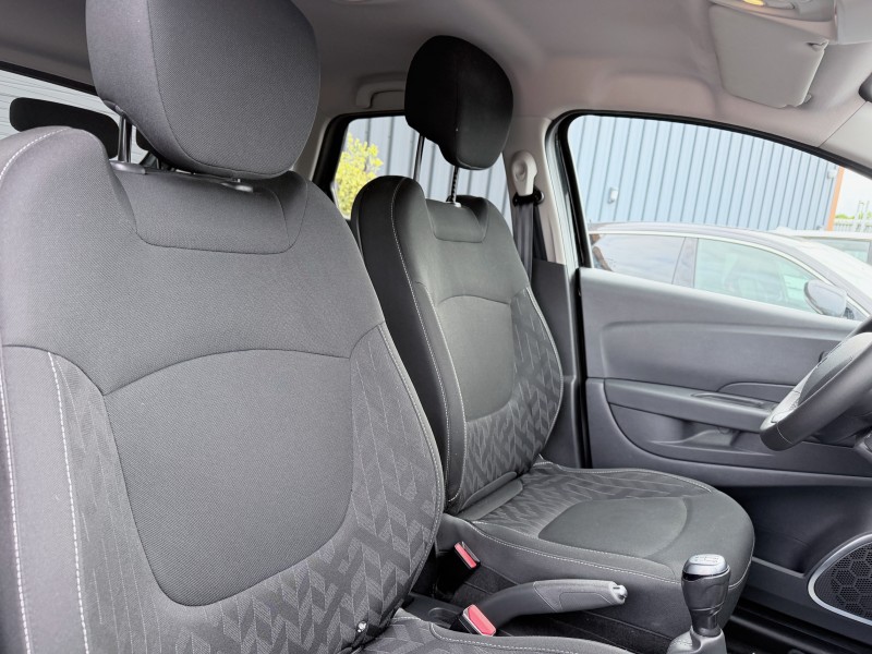 RENAULT CAPTUR (2) 0.9 TCE 90 ENERGY ZEN ******** 1 ERE MAIN AVEC SEULEMENT 18018 KMS !!!!!! ********