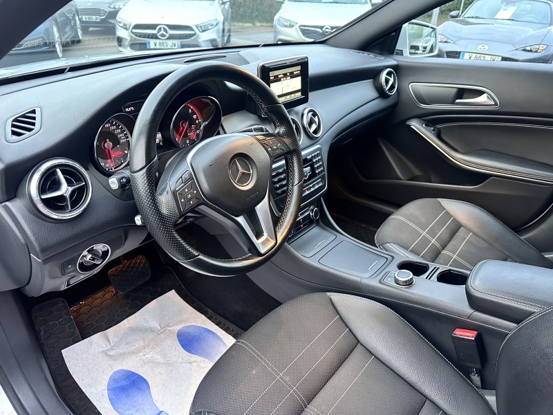 MERCEDES CLA 180 D SENSATION 7G-TRONIC