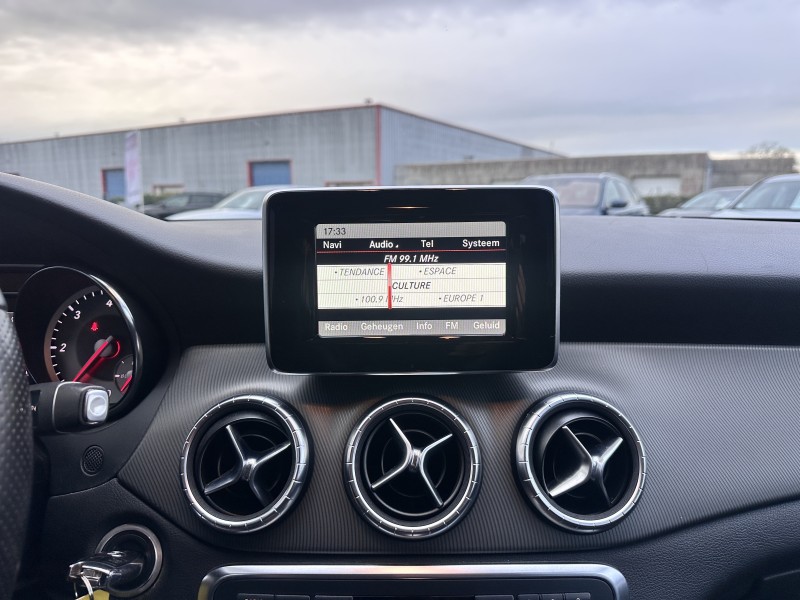 MERCEDES CLA 180 D SENSATION 7G-TRONIC