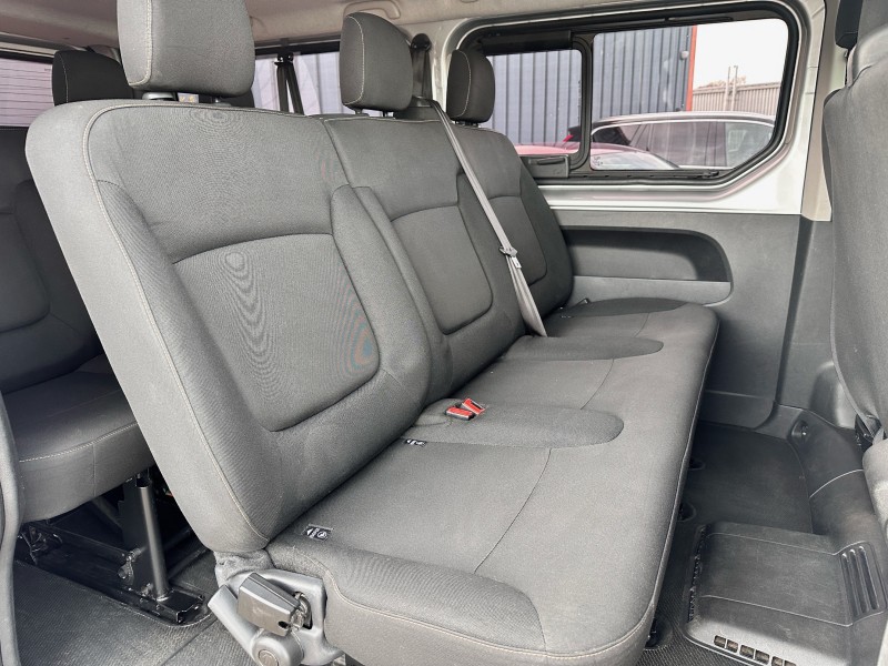 RENAULT TRAFIC III COMBI DCI ENERGY 125 CV  ZEN L2 9 PLACES