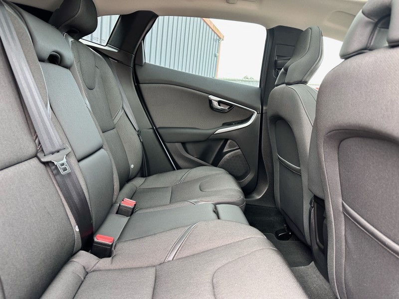 VOLVO V40 CROSS COUNTRY II (2) CROSS COUNTRY D2 120 OVERSTA EDITION