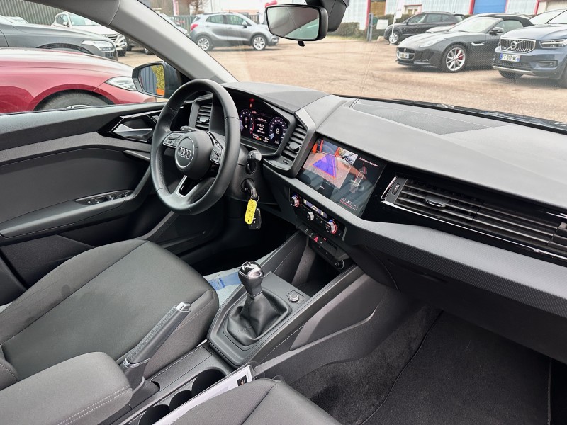 AUDI A1 II 25 TFSI 95 DESIGN ********* 1 ERE MAIN AVEC SEULEMENT 27925 KMS !!!!!********