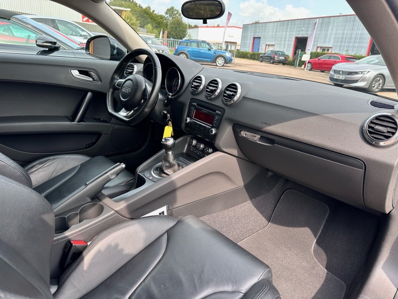 AUDI TT II COUPE 2.0 TFSI 200 ******* 1 ERE MAIN AVEC SEULEMENT 84598 KMS !!!!!*******